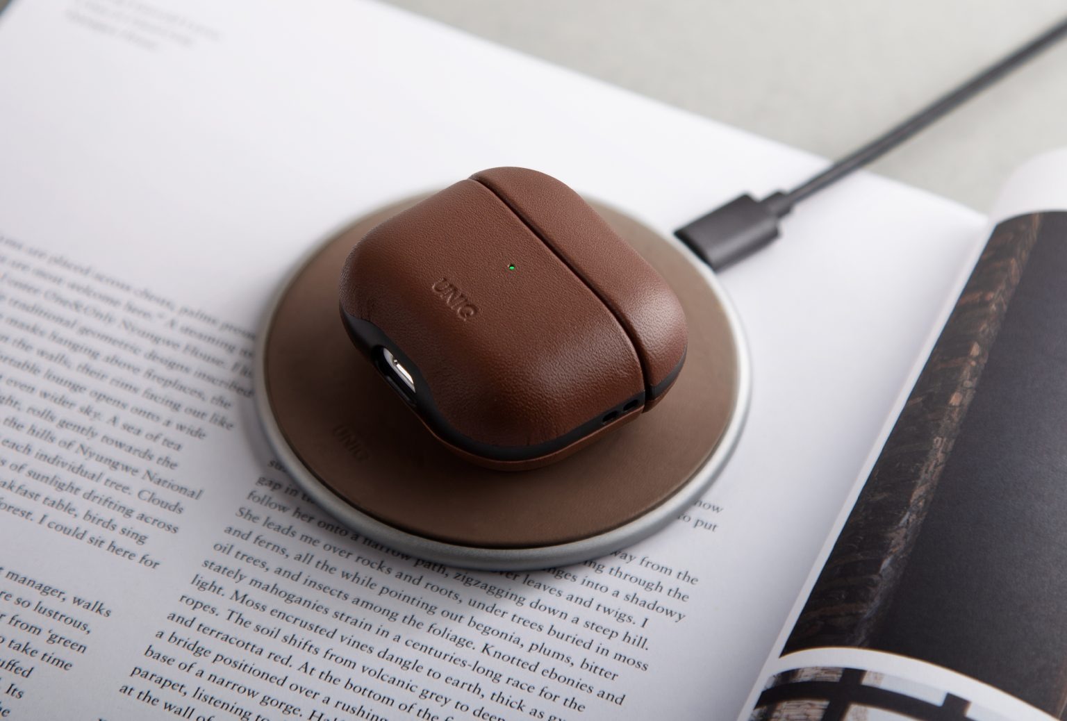 Buy-UNIQ-TERRA-Genuine-Leather-AirPods-3rd-Gen-Case-Sepia-Brown-in-Pakistan-2
