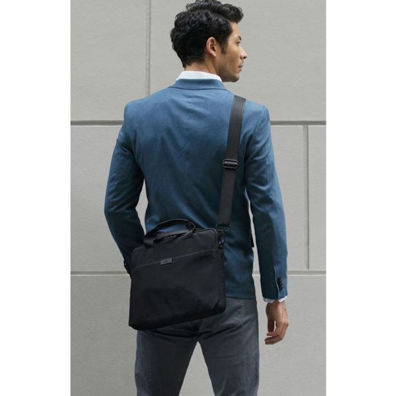 Buy-UNIQ-Traveling-and-Business-Bag-for-Laptop-in-Pakistan-6